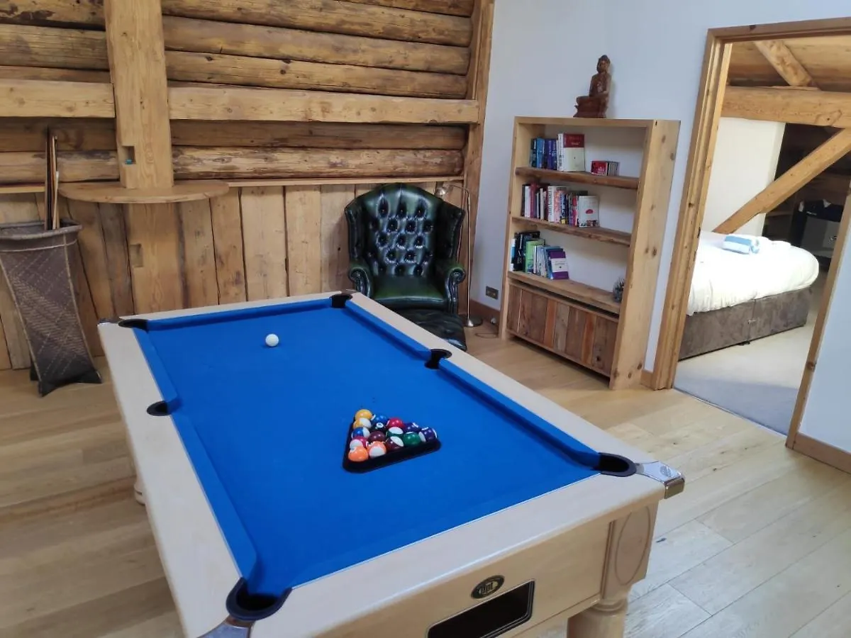 Luxury Chalet, Stunning Views With Hot Tub & Sauna La Cote d'Arbroz França