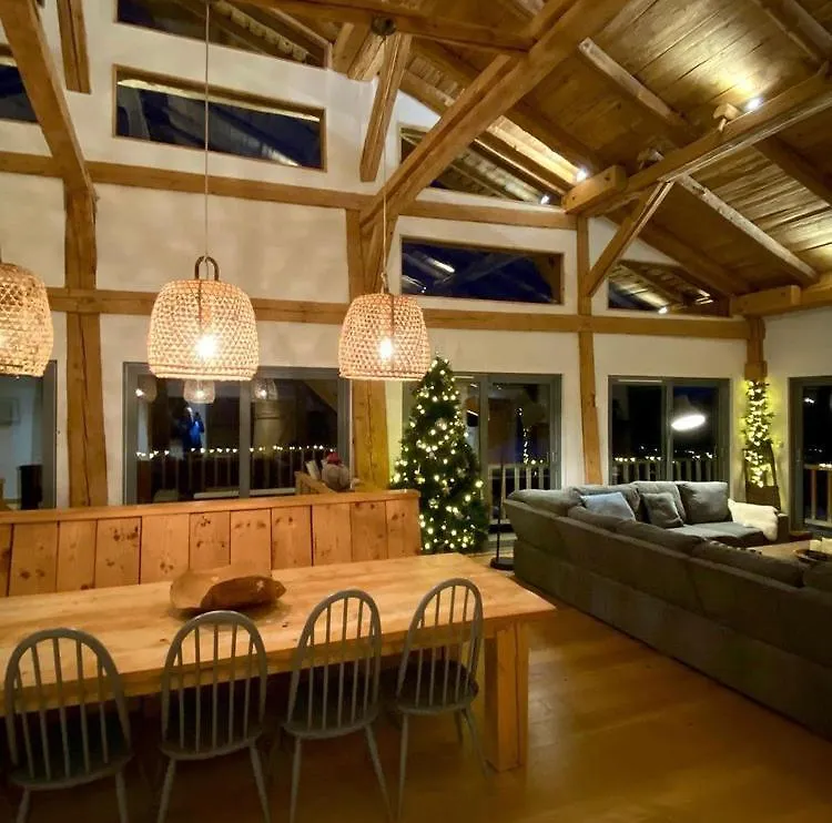 Luxury Chalet, Stunning Views With Hot Tub & Sauna La Cote d'Arbroz Chalé