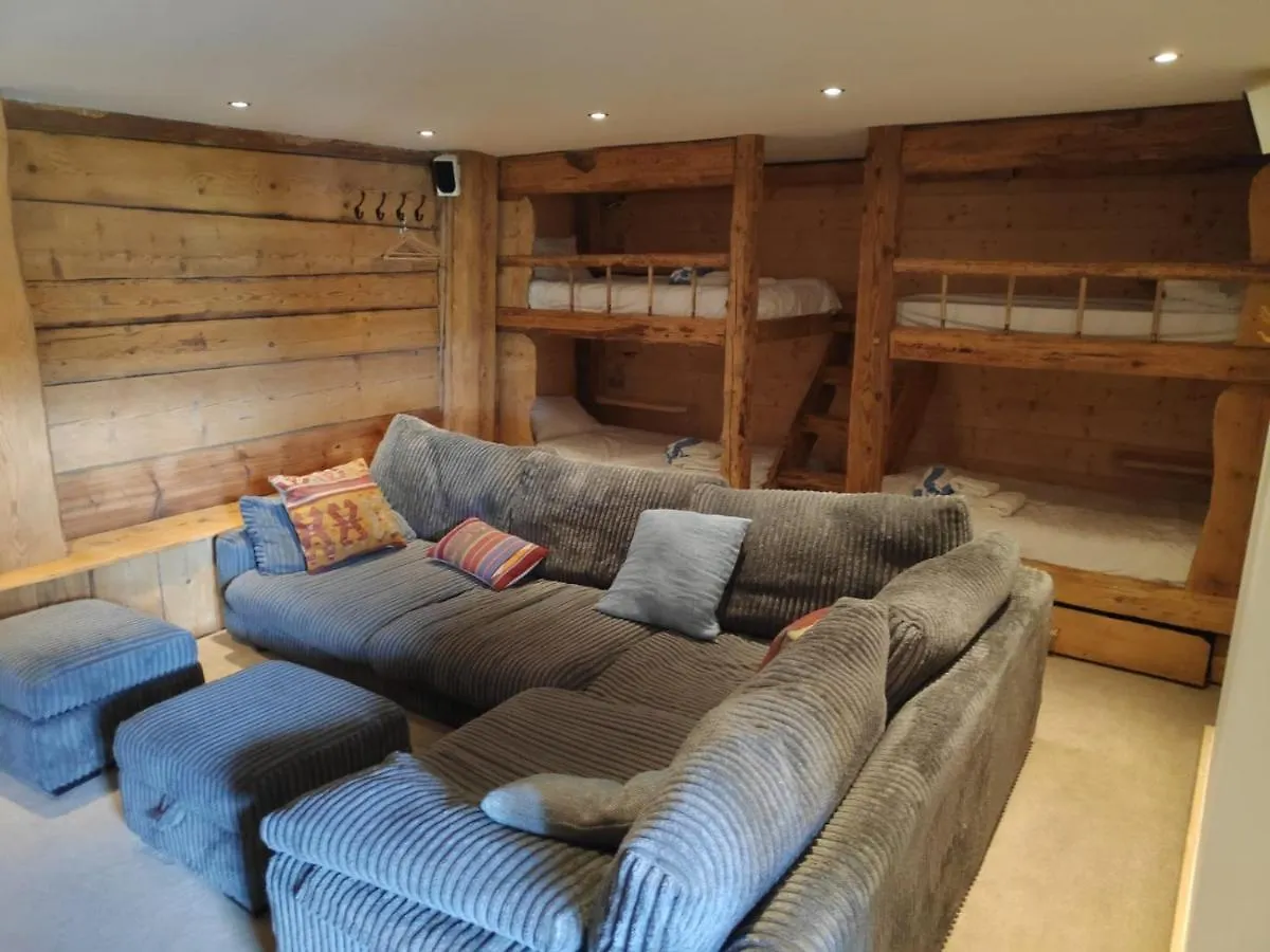 Luxury Chalet, Stunning Views With Hot Tub & Sauna La Cote d'Arbroz França