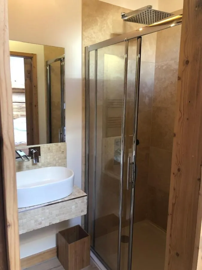 Chalé Luxury Chalet, Stunning Views With Hot Tub & Sauna La Cote d'Arbroz